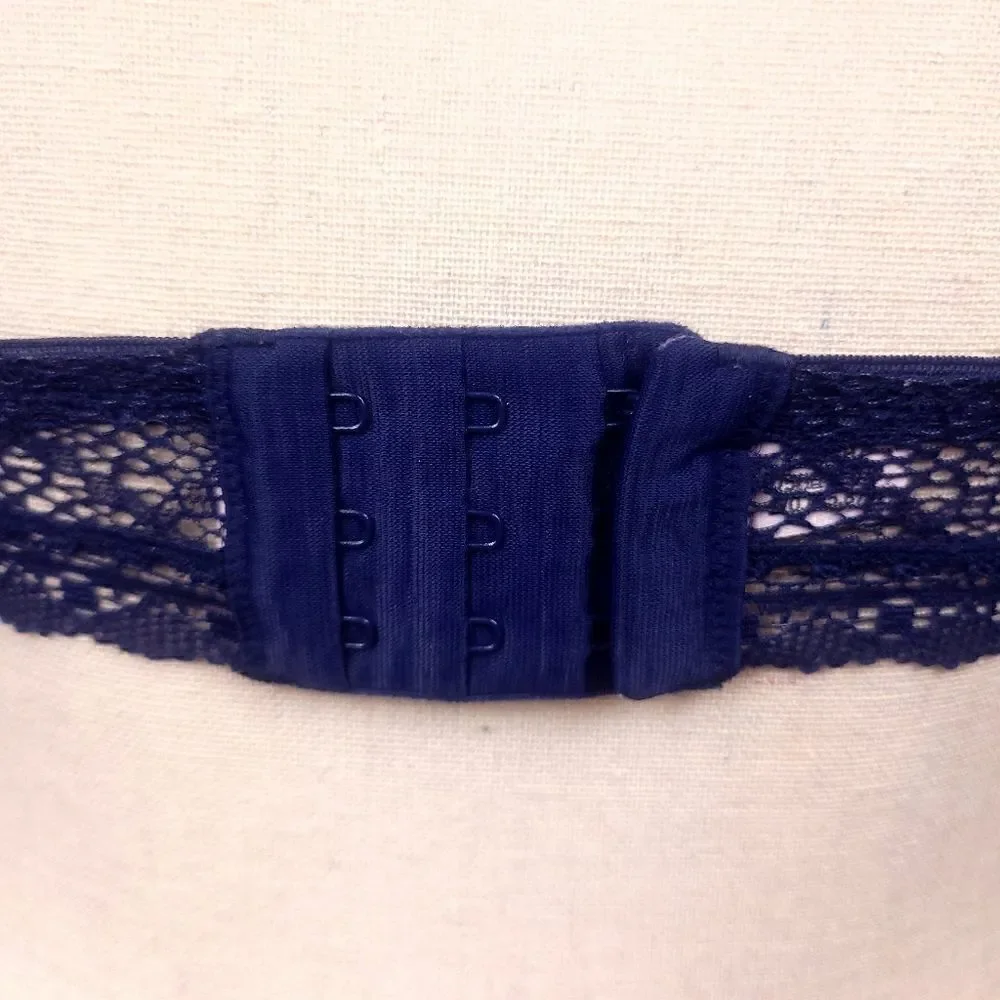 Victoria's Secret Blue Lace Bralette Top Size S